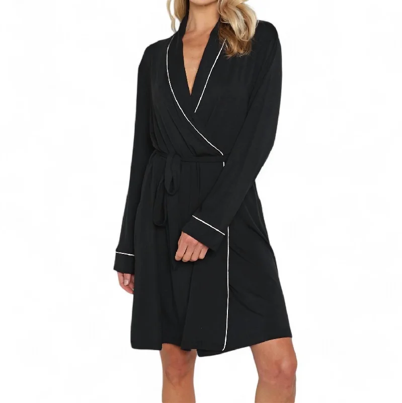 Women's Outdoor Activity Garments Gisele Tuxedo Robe In Black/ivory