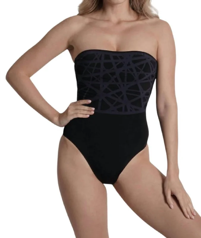 Women's Athletic Apparel Strapless One Piece Swimsuit In Black