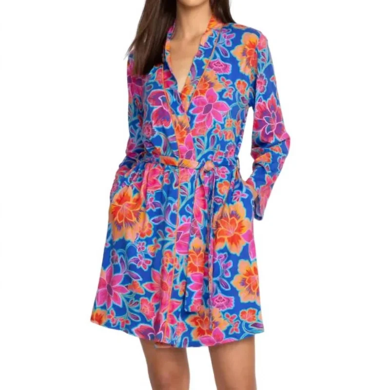Women's Chic Outerwear Garments Jonesy Sleep Robe In Daniela