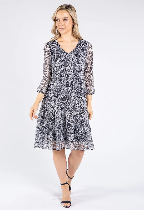 Outlet Clothing Plisse Pleated Leaf Print Dress